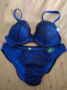 Simons Royal Blue Lace Bra and Panty Set